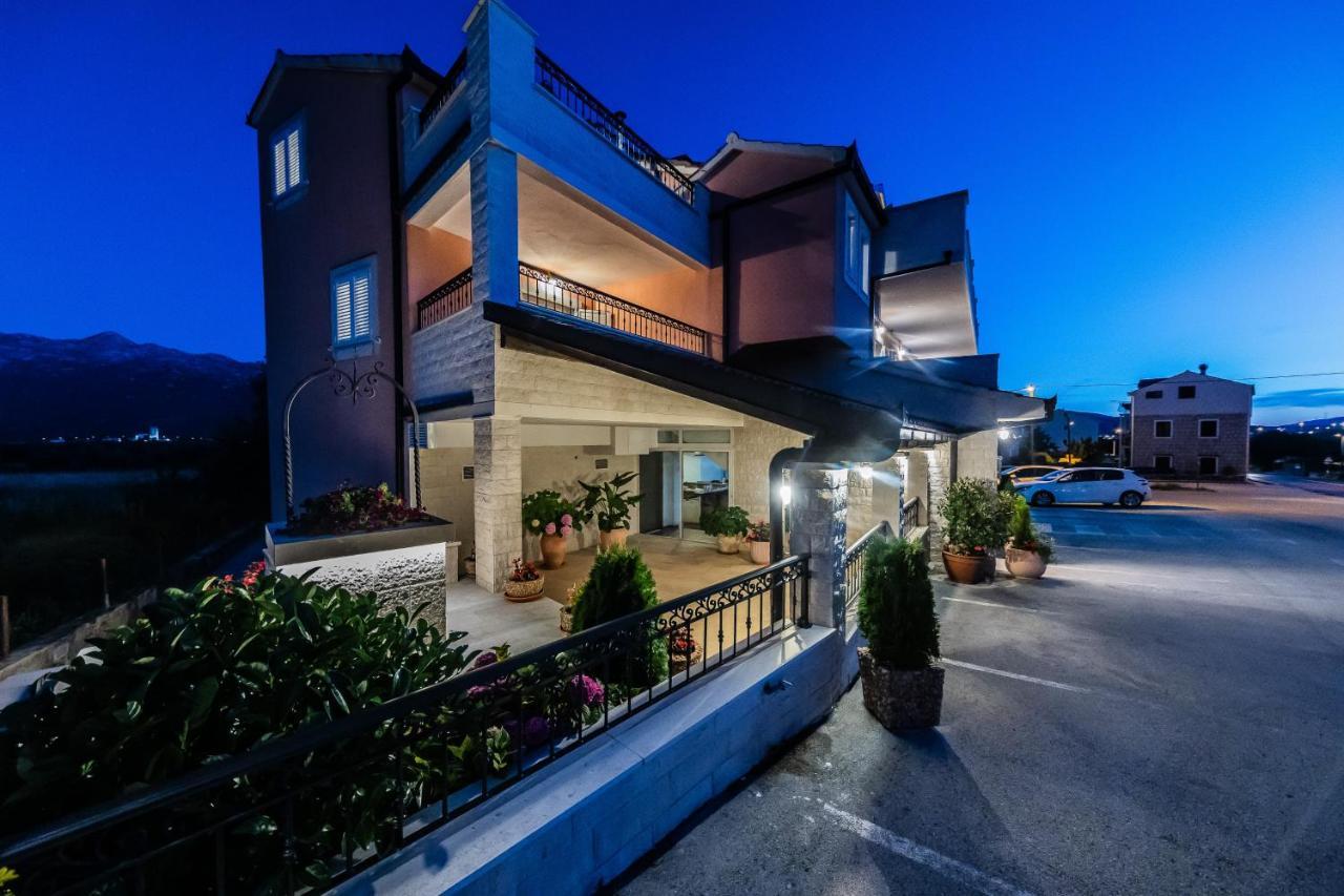 San Mihael Luxury Rooms 1 Dugopolje Exterior photo